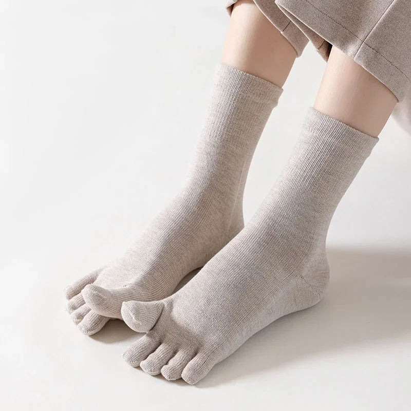 Men Women Cotton Five Fingers Socks Solid Color Black White Breathable Toe Socks Sports Running Crew Sweat Deodorant Sock