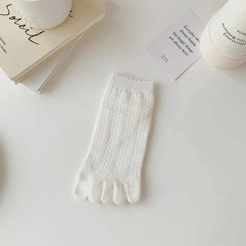 Women Five-finger Lace Socks Cute Summer Japanese Breathable Mesh Five-toed Lace Toe Split-toed Solid Color Hollow Socks Meias